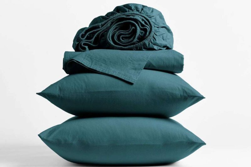 Sheet set with two pillows and sheets in Aegean Blue